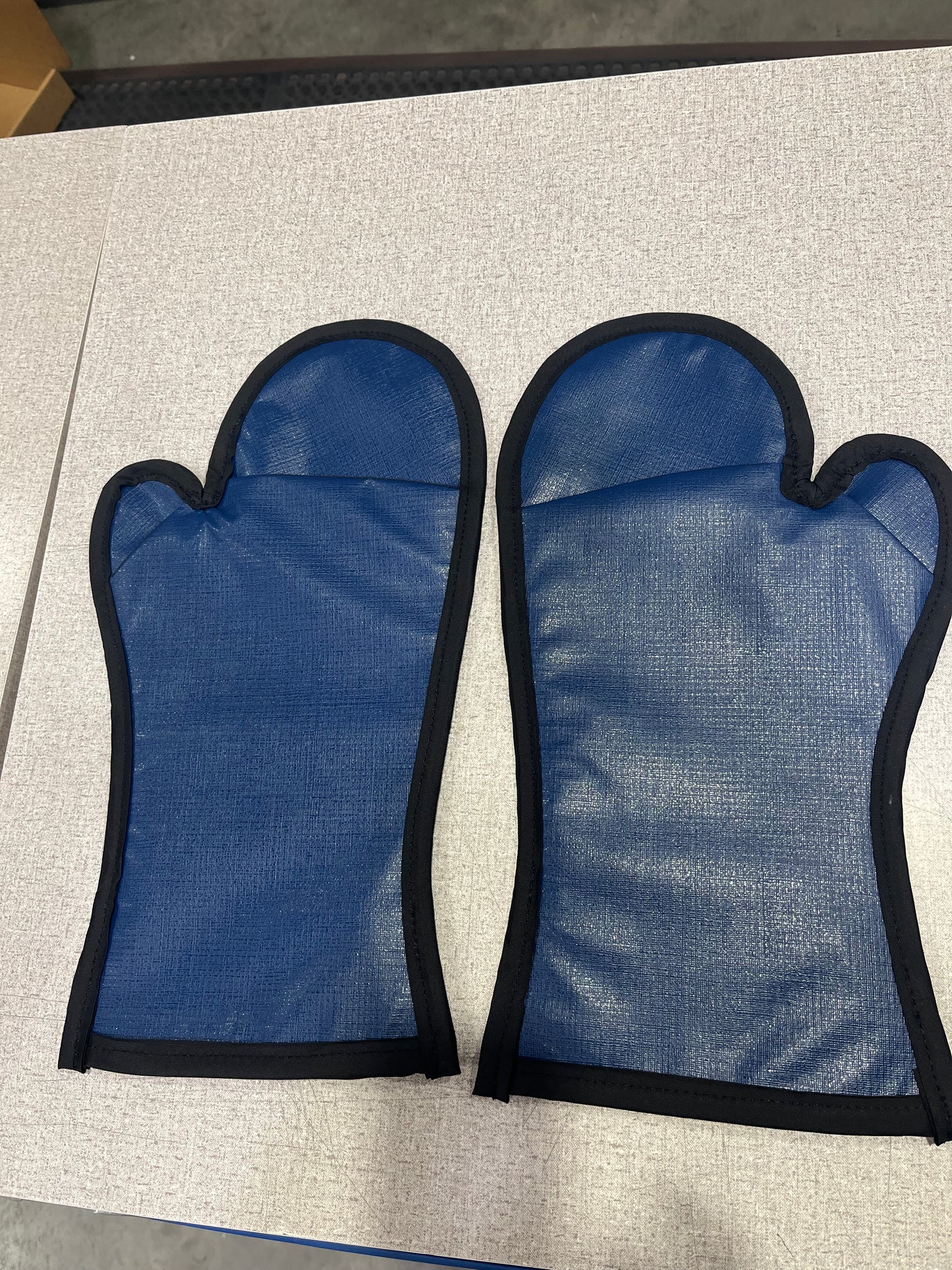 Slitted Mittens